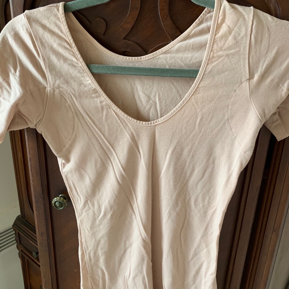 Numi signature undershirt